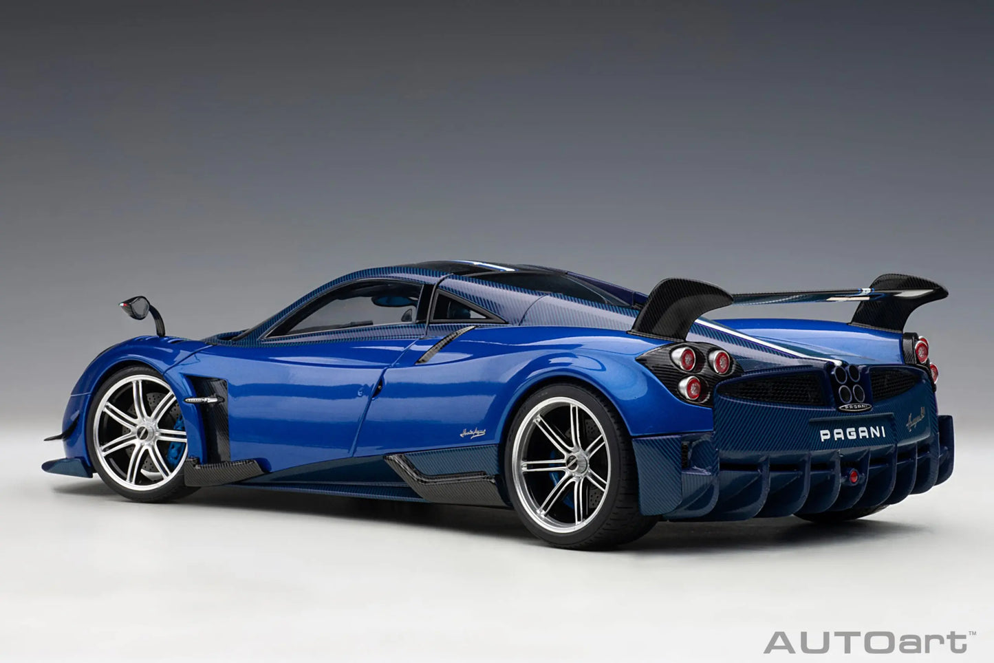 1:18 PAGANI HUAYRA BC