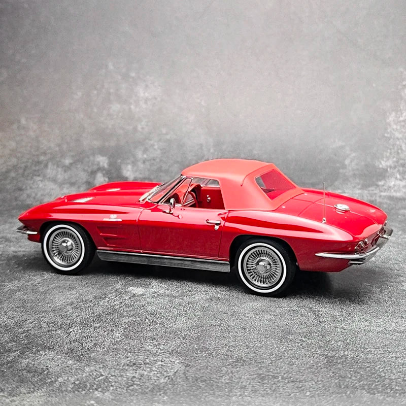 1:18 Chevrolet Corvette Sting Ray 1963