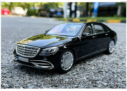 1:18 Mercedes-Benz Maybach S650 2018