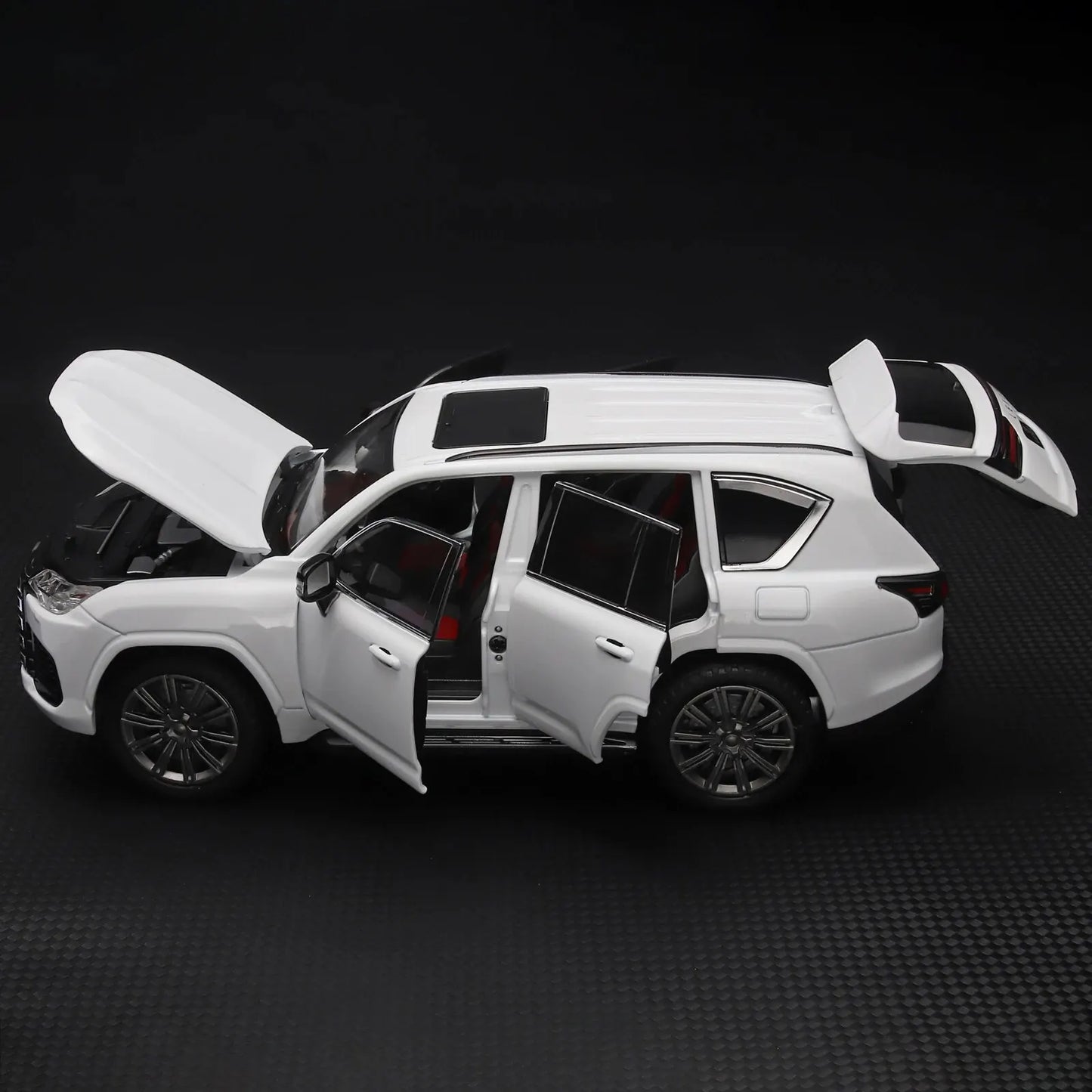 1:24 Lexus LX600