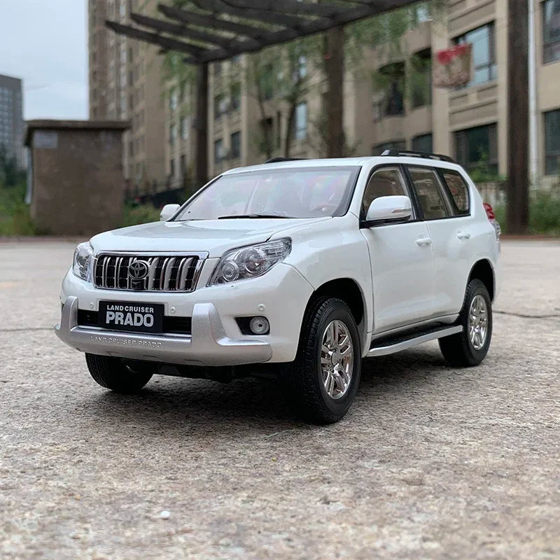 1:18 Land Cruiser Prado
