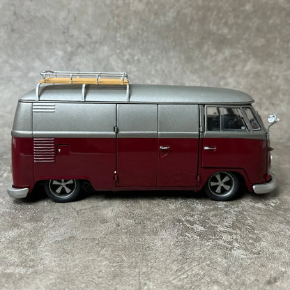 1:18 Volkswagen T1b Bus Lowrider