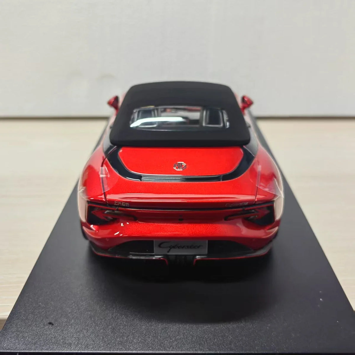 1:18 MG Cyberster