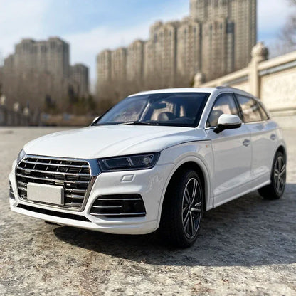 1:18 Audi Q5L 2018