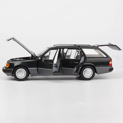 1:18  Mercedes-Benz  300 D T-Modell 1990