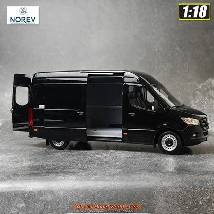 1:18 Mercedes-Benz Sprinter 2018