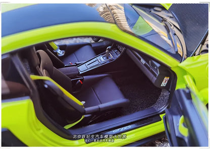 1:18 Porsche 911 (911.2) GT2 RS