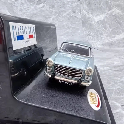 1:43 Peugeot 404 1970 Classic Car Model