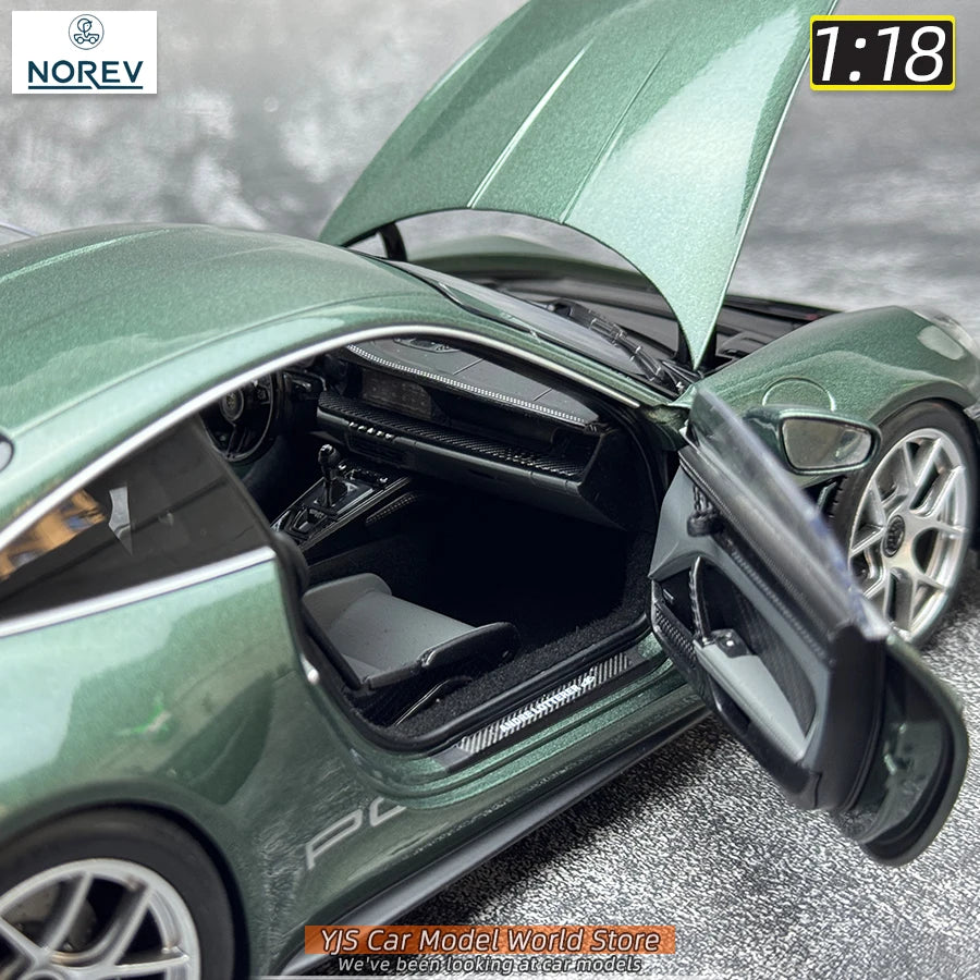 1:18 Porsche 911 S/T 2023