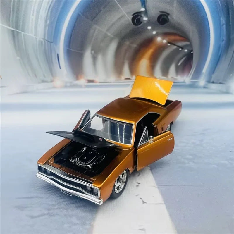 1:24 Plymouth Road Runner