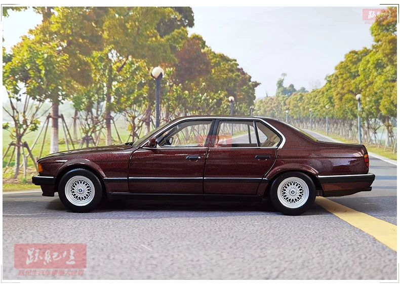 1:18 BMW 7 Series E32 730i 1986