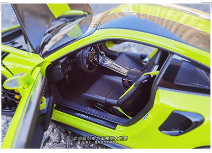 1:18 Porsche 911 (911.2) GT2 RS