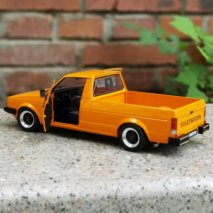 1:18 1982 Volkswagen Caddy MK 1