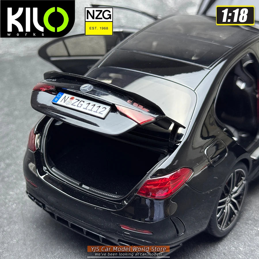 1:18 Mercedes-Benz C63