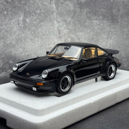 1:18 Porsche 911 Turbo 3.0 (930)