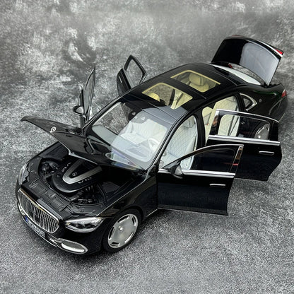 1:18 Mercedes-Benz Maybach S680