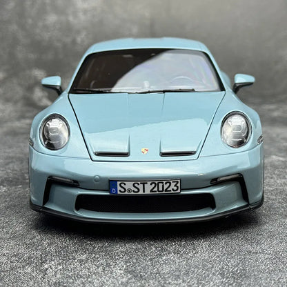 1:18 Porsche 911 ST 2023