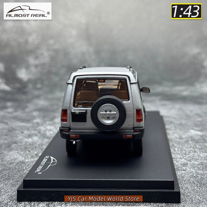 1:43 1970 Land Rover Discovery