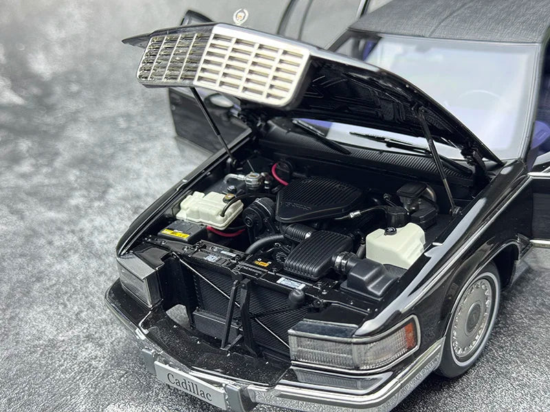 1:18 Cadillac Fleetwood