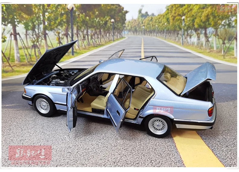 1:18 BMW 7 Series E32 730i 1986
