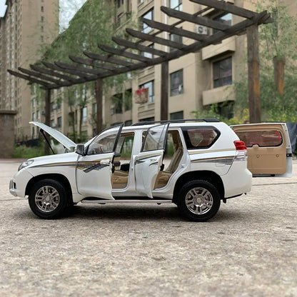 1:18 Land Cruiser Prado