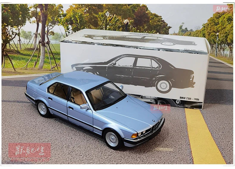 1:18 BMW 7 Series E32 730i 1986