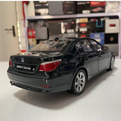 1:18  BMW E60 545i