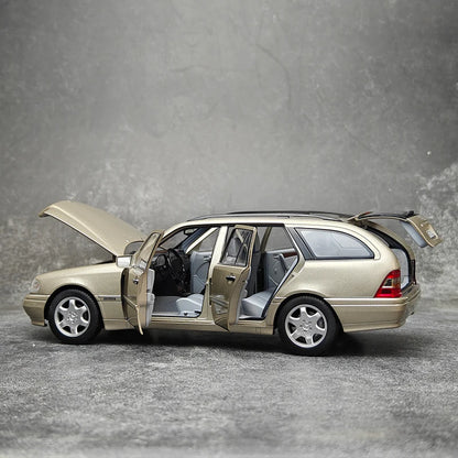 1:18 Mercedes-Benz  C-Class T-Model 1997 Smokesilver