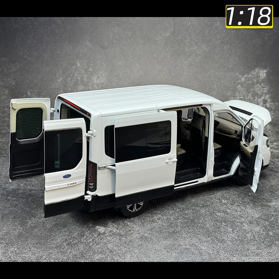 1:18 Ford TRANSIT V348 T8