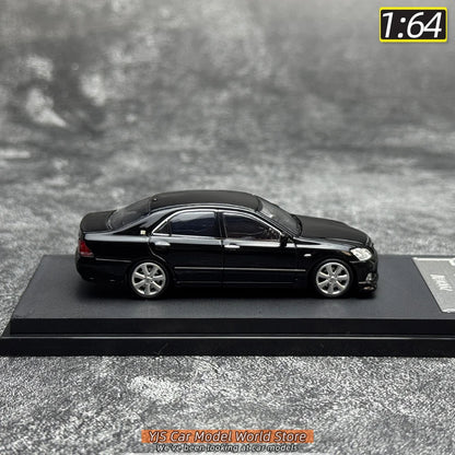 1:64 Toyota Crown 12th generation