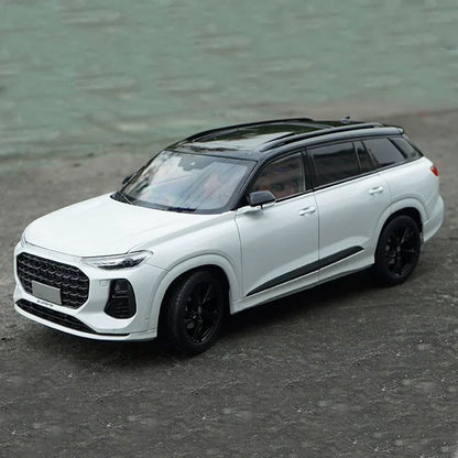 1:18 Audi Q6 2022 Light Edition