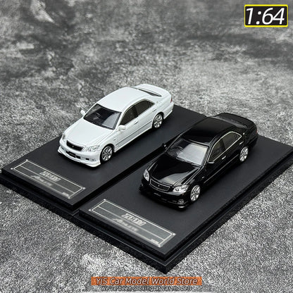 1:64 Toyota Crown 12th generation