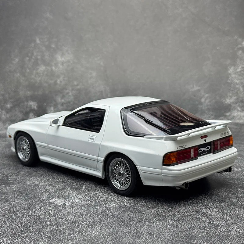 1:18 Mazda RX7 FC3S 1989