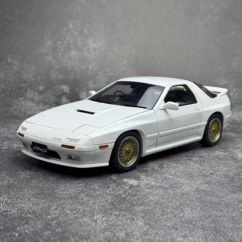1:18 Mazda RX7 FC3S 1989