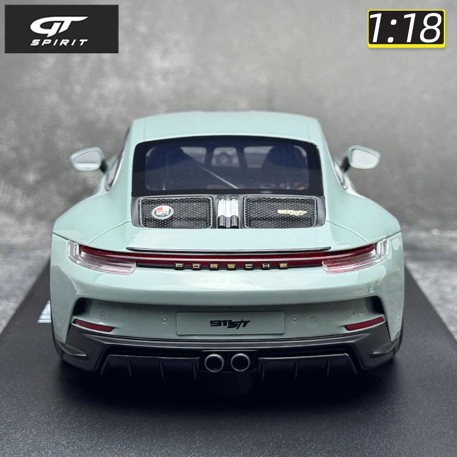 1:18 PORSCHE 911 S/T SHORE 2024