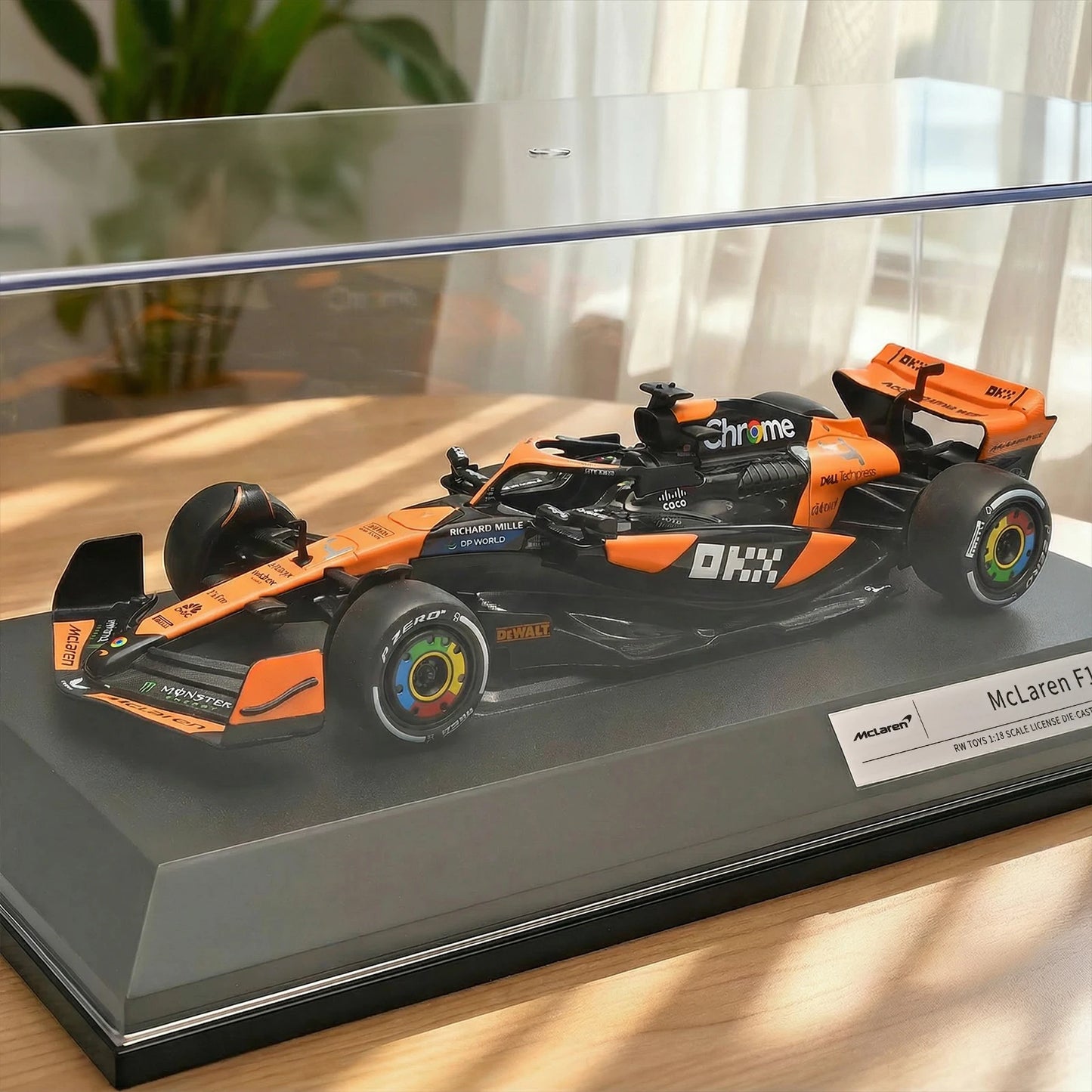 1:18 Aston Martin Formula