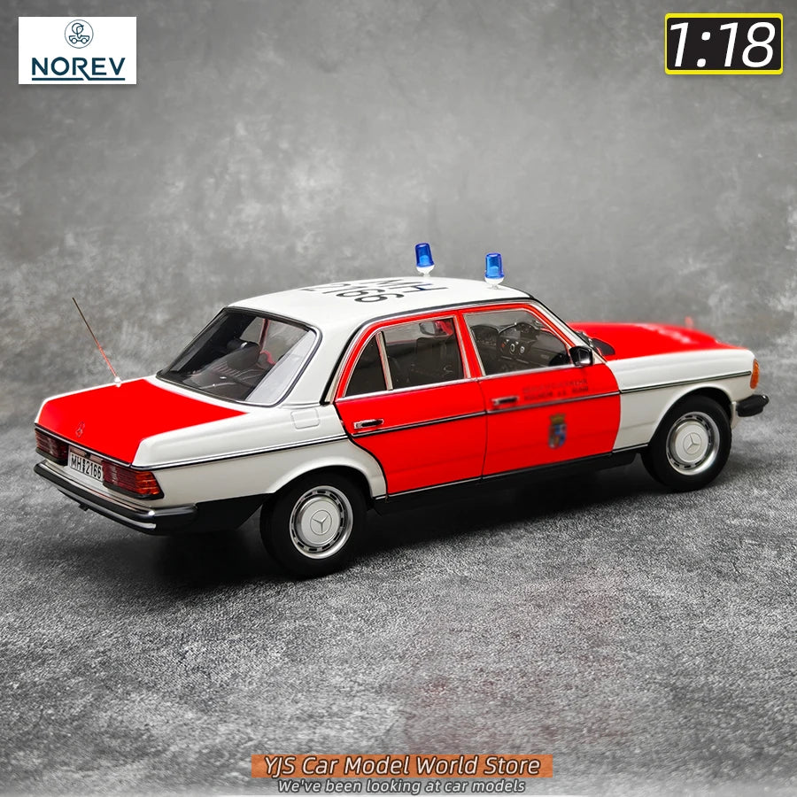 1:18 Mercedes-Benz 200 1984