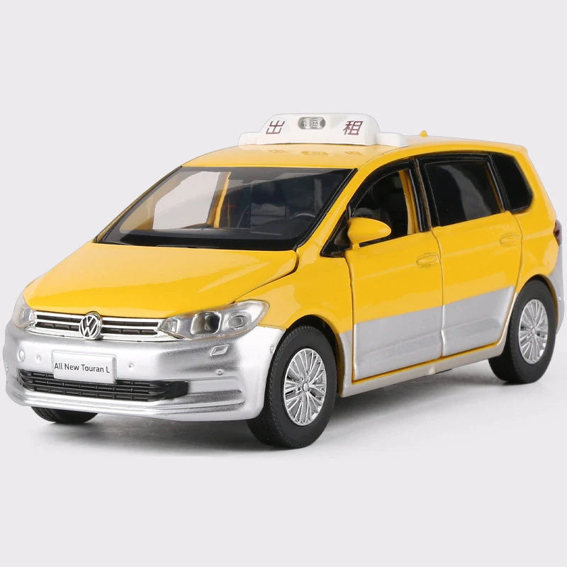 1:32 Touran L MPV