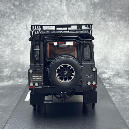 1:18 Land Rover Defender 110 SW 2016