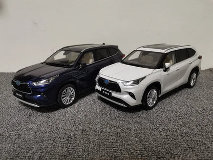 1:18 Toyota Highlander 2022