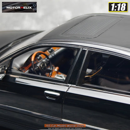 1:18 Audi A8 W12 2008