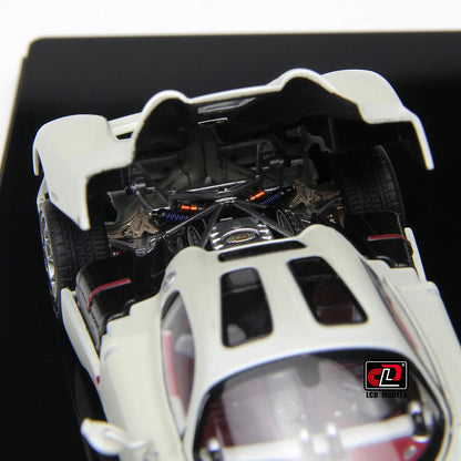 1:43 Pagani Utopia