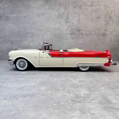 1:18 1955 Pontiac Star Chief Platinum Edition