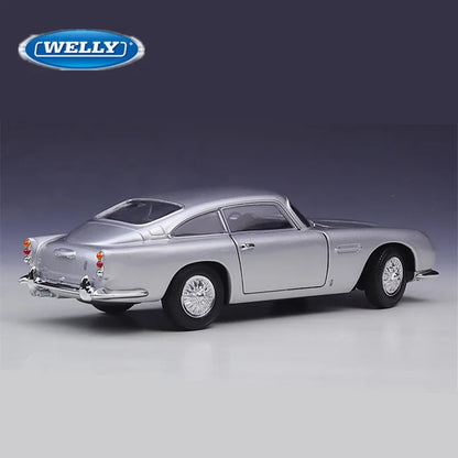 1:24 Aston Martin DB5
