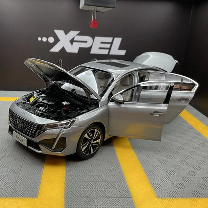1:18 Peugeot 408