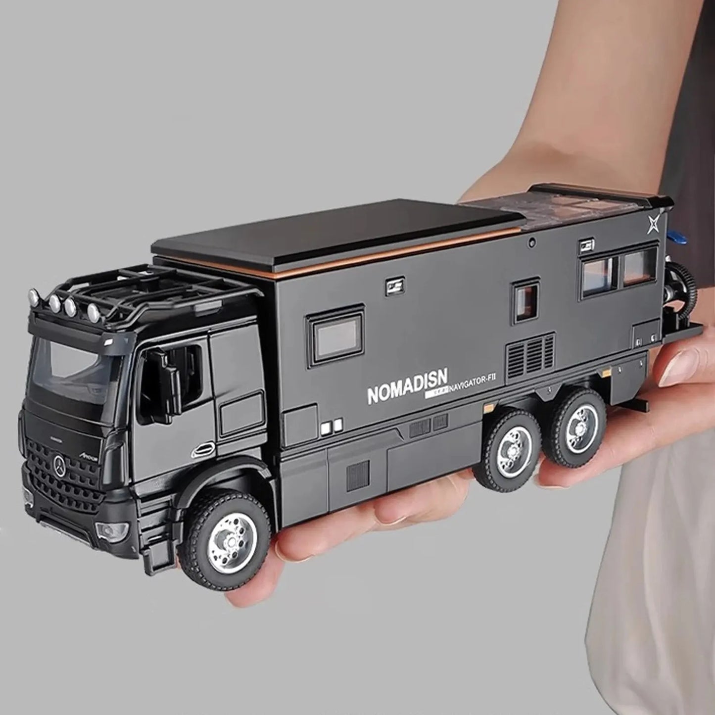 1:24 Mercedes-Benz Camper RV Motorhome