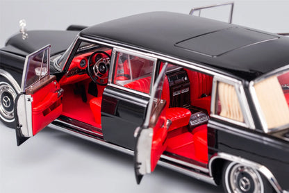 1:18 Mercedes-Benz Pullman MB 600