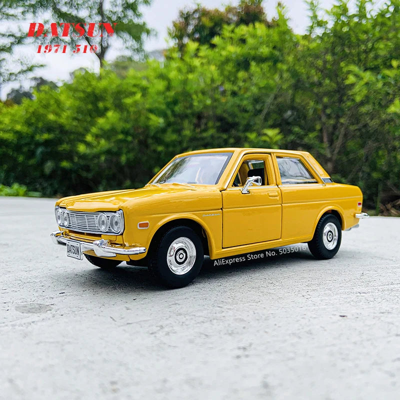 1:24 Nissan Datsun 1973 620 pickup red