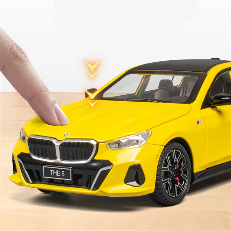 1:24 BMW 5 Series i5 M60