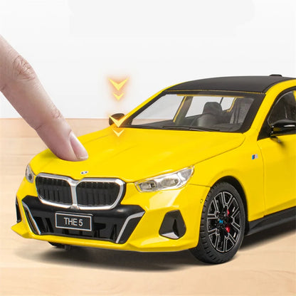 1:24 BMW 5 Series i5 M60